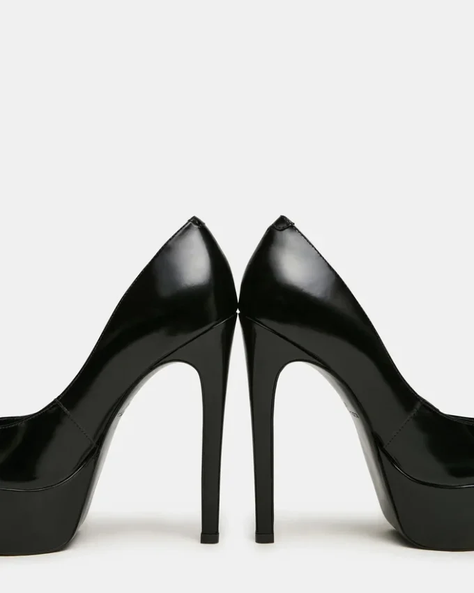 Silene em couro preto