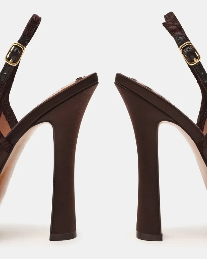 Sofie em cetim castanho