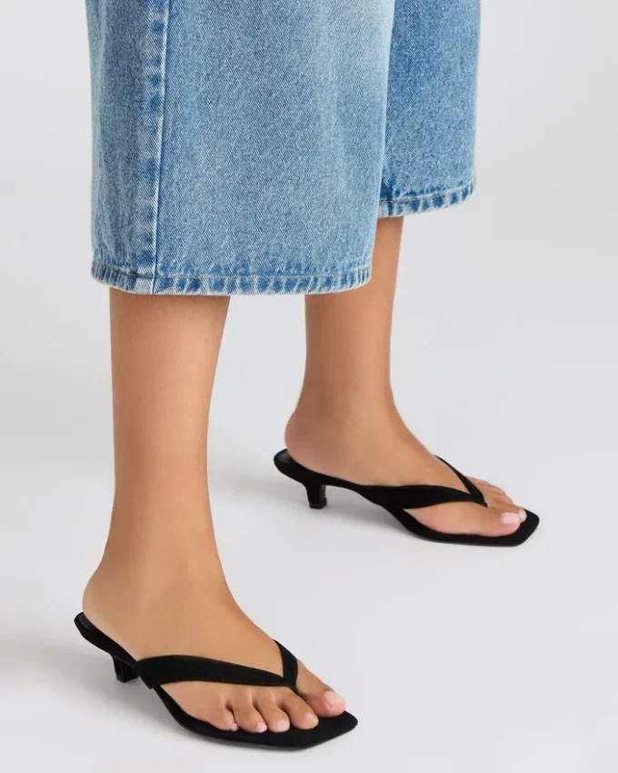 Tracie em camurça preta