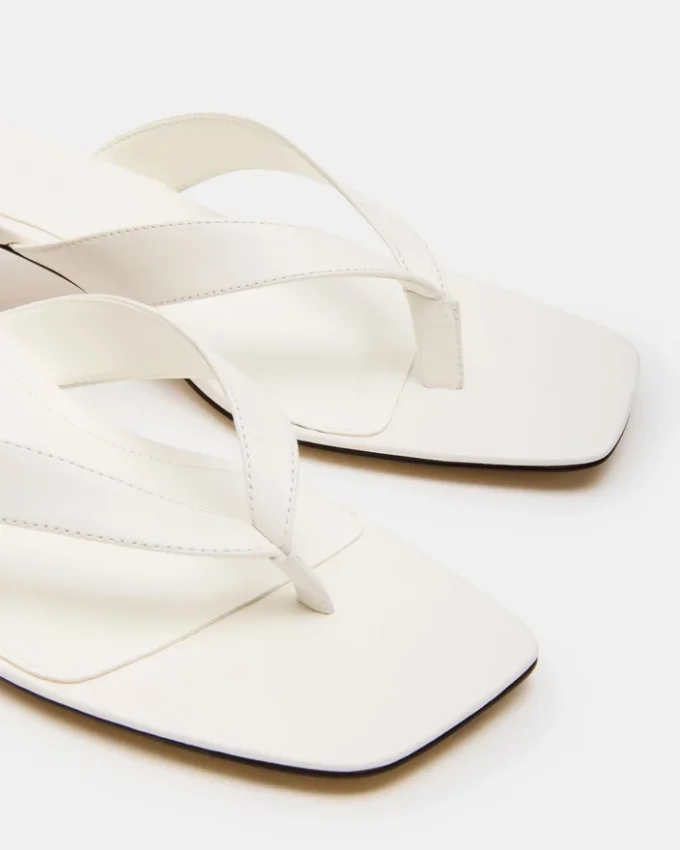 Tracie em couro branco