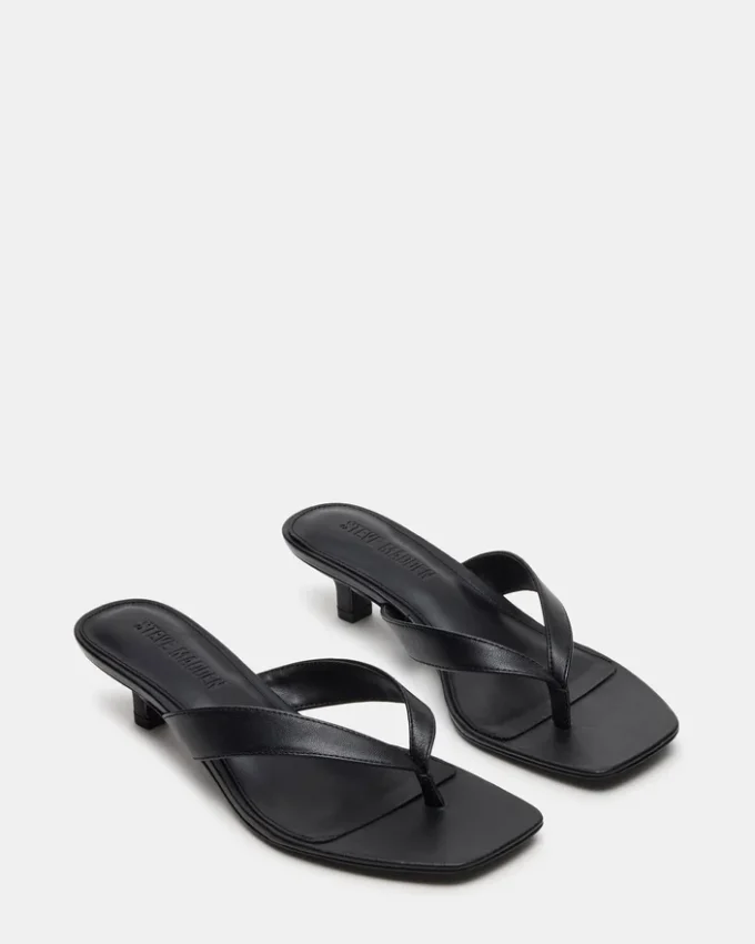 Tracie em couro preto