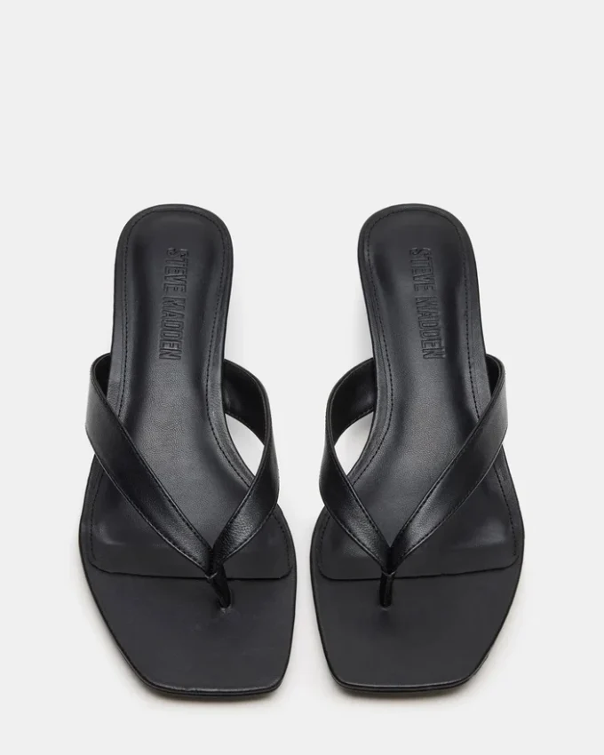 Tracie em couro preto