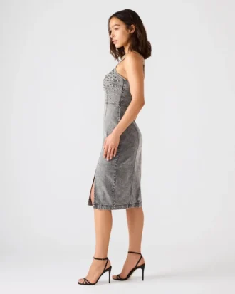 Vestido de ganga Giselle com detalhes, cor nevoeiro