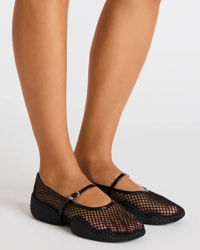 Vickee Black Mesh Vickee Black Mesh