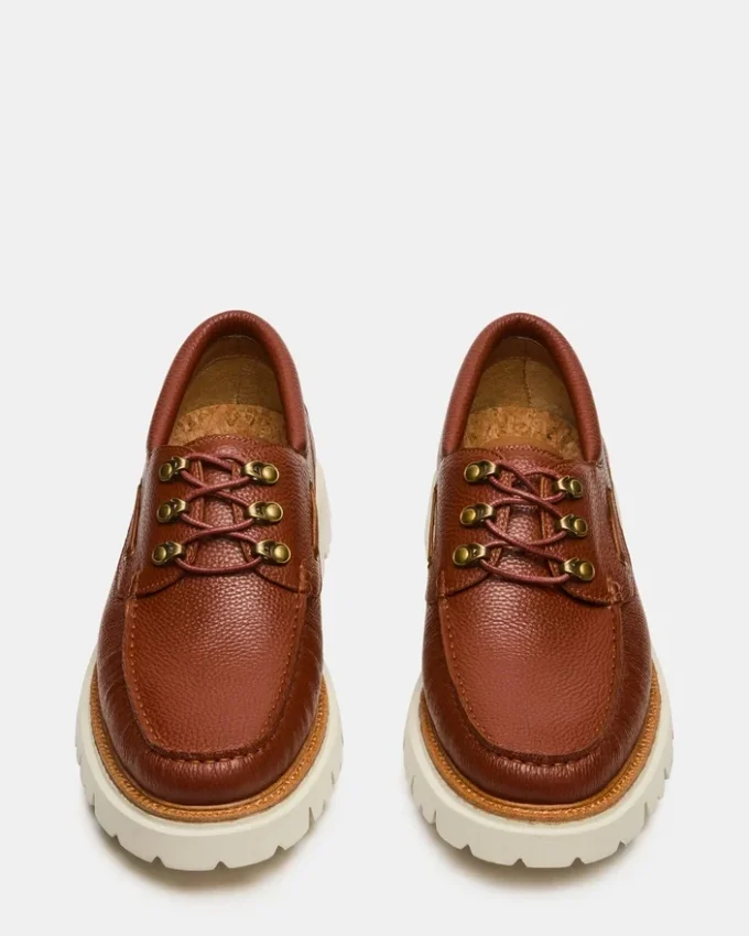 Victor em couro conhaque