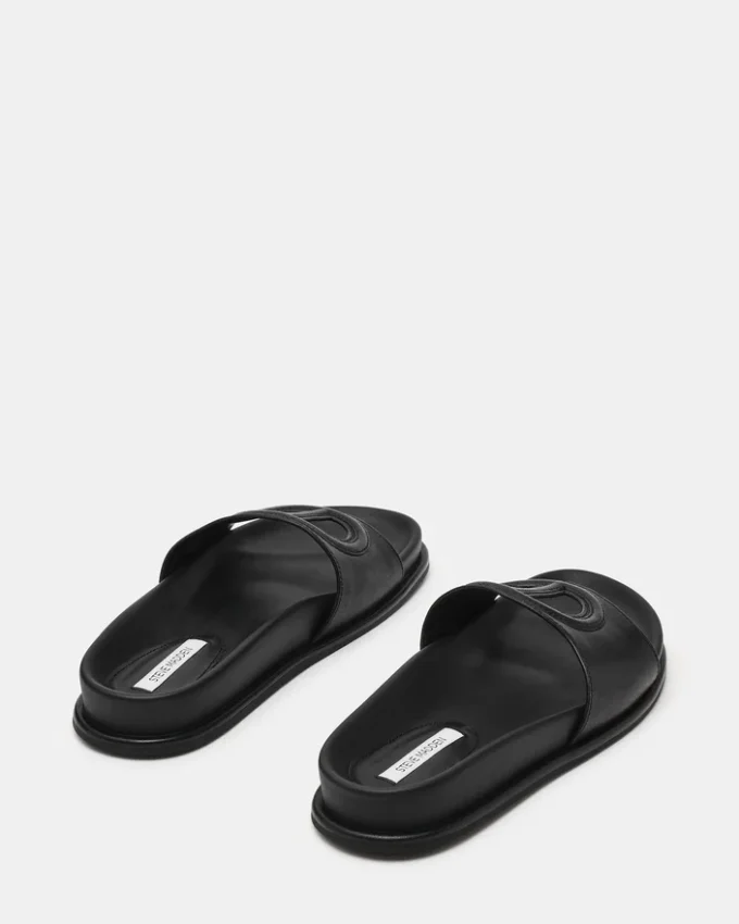 Zosia em couro preto Zosia em couro preto